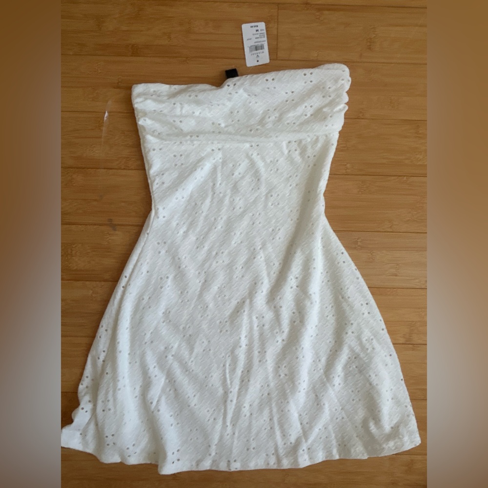 NWT Windsor Eyelet strapless dress!